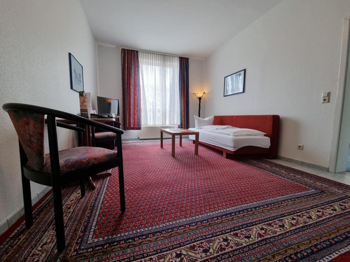 Erbenholz Hotel Laatzen Ngoại thất bức ảnh