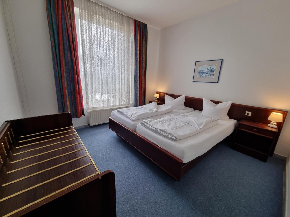 Erbenholz Hotel Laatzen Ngoại thất bức ảnh