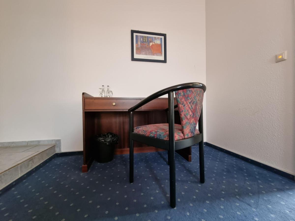 Erbenholz Hotel Laatzen Ngoại thất bức ảnh