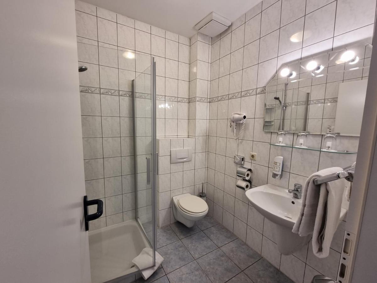 Erbenholz Hotel Laatzen Ngoại thất bức ảnh
