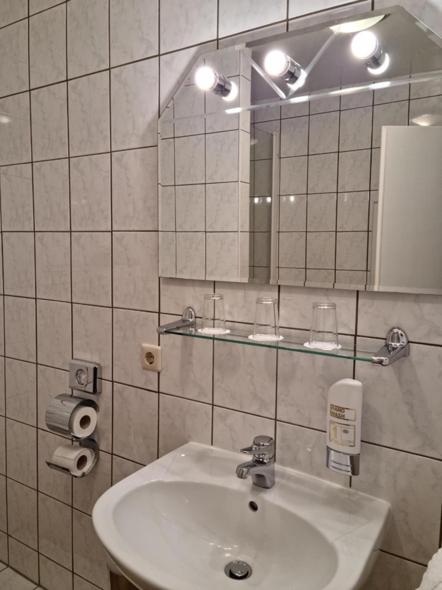 Erbenholz Hotel Laatzen Ngoại thất bức ảnh